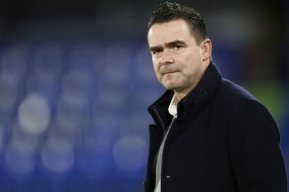 Overmars, molesto con la continuidad de la Eredivisie