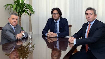 Oyarbide, con Garavano y Otamendi, al presentar su renuncia, en 2016