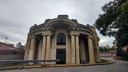 Pabellón del Centenario, un edificio histórico que está en el predio de Easy y Jumbo de avenida Bullrich