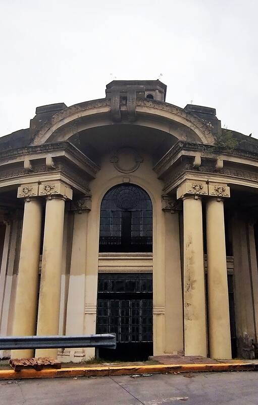 Pabellón del Centenario, un edificio histórico que está en el predio de Easy y Jumbo de avenida Bullrich