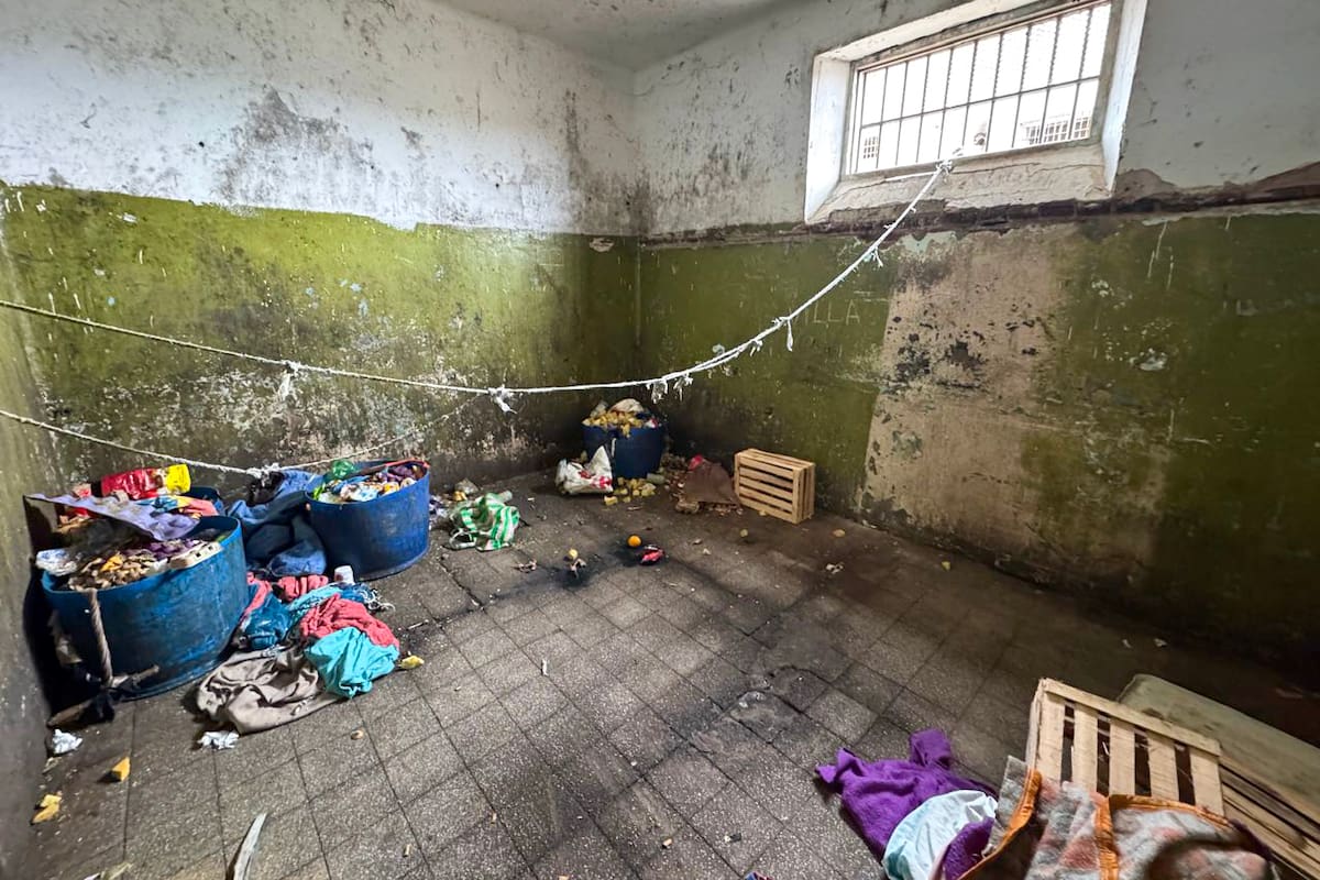 Pabellones vacíos luego del inicio del traslado de los detenidos al nuevo penal de Marcos Paz