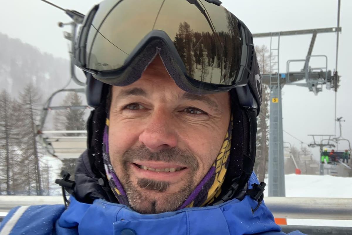 Pablo Bernardello, de 44 años, vive en Bariloche y desde que se enteró que el infectado por coronavirus viajó en su mismo vuelvo desde Roma a Buenos Aires, se autoevacuó