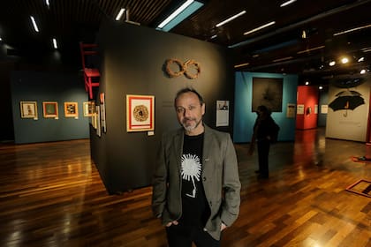 Pablo Bernasconi en su muestra "El Infinito" en el Centro Cultural de la Ciencia.