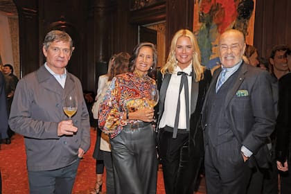 Pablo Bordeu, Gaby Flores Pirán, Valeria Mazza y Gino Bogani