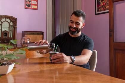 Pablo Colangelo fue el elegido por Airbnb para vivir en un pueblo de Italia. Crédito: Airbnb