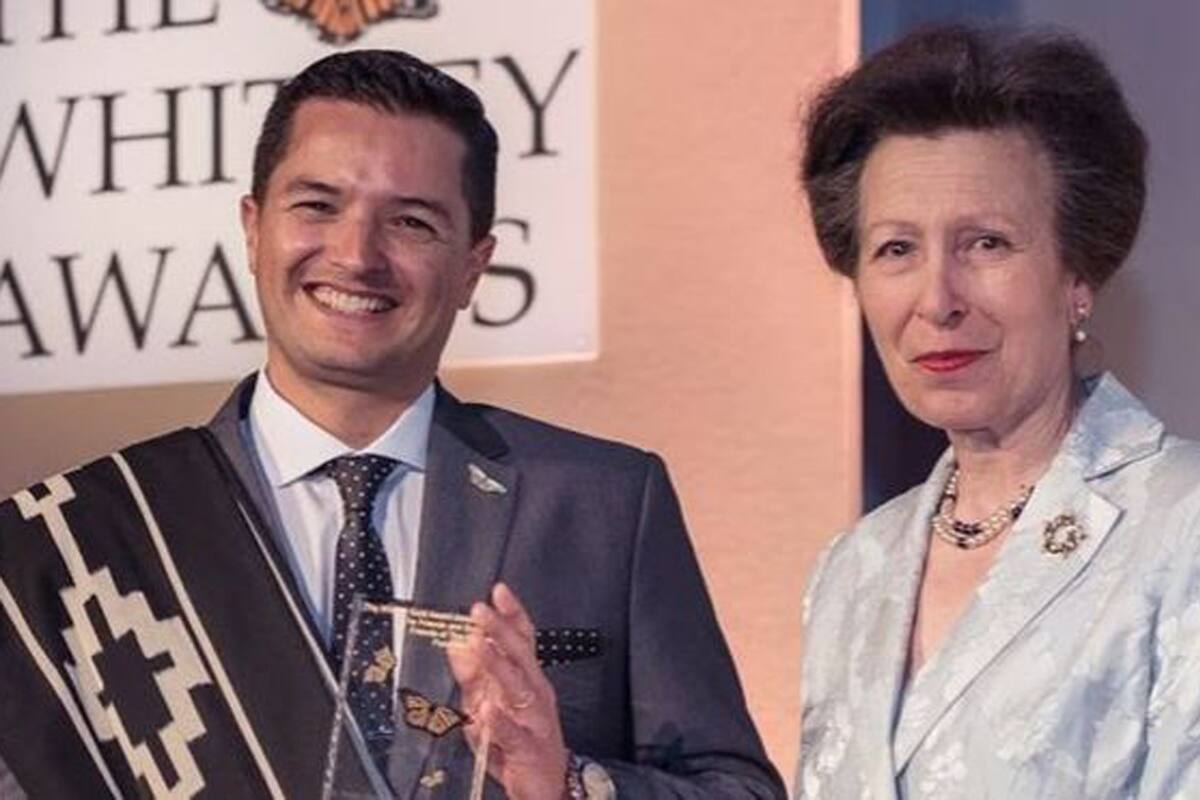 Pablo García Borboroglú y la princesa Ana de Inglaterra en la ceremonia de entrega de los premios