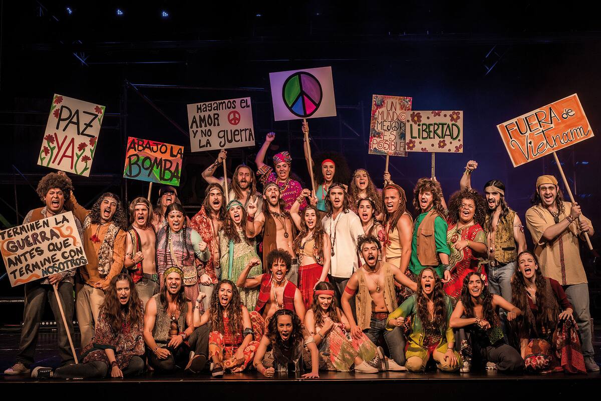 Pablo Gorlero dirige una nueva versión de Hair, la emblemática obra de los 60 que combina amor libre, drogas psicodélicas y militancia pacifista