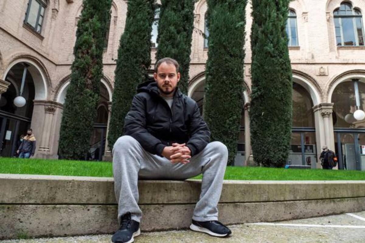 Pablo Hasel se encuentra en la Universidad de Lleida, a 150 kilómetros al oeste de Barcelona