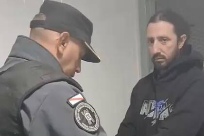 Pablo Laurta en Gualeguaychú antes de ser trasladado a Córdoba, donde será juzgado por el doble femicidio