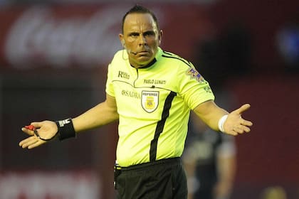Pablo Lunati, exárbitro de fútbol, le hizo un pedido directo al gobernador de la provincia de Buenos Aires