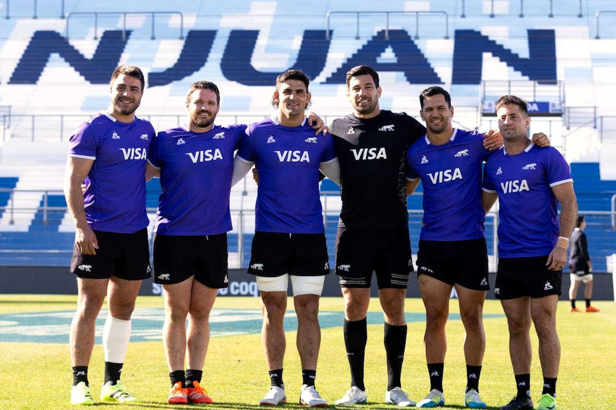 Pablo Matera romperá el récord de Agustín Creevy y llegará a los 111 caps; en la imagen, junto a Facundo Isa, Julián Montoya, Guido Petti, Matías Moroni y Santiago Cordero