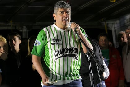 El secretario general de Camioneros se sumó al apoyo del presidente Alberto Fernández