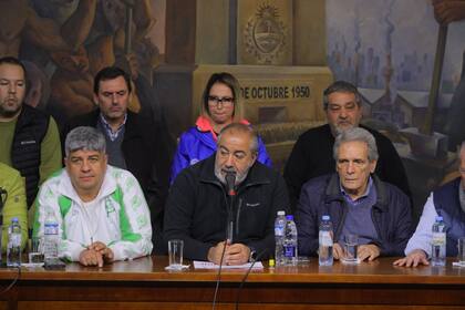 Pablo Moyano, Héctor Daer y Carlos Acuña, integrantes del triunvirato de mando de la CGT, se involucraron en el debate por el recambio de autoridades del PJ