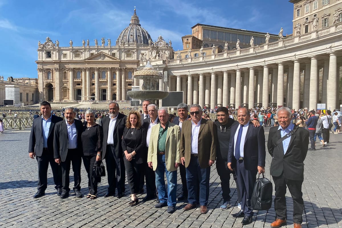 Pablo Moyano, Héctor Daer y más sindicalistas de la CGT antes de su encuentro con el papa Francisco en el Vaticano