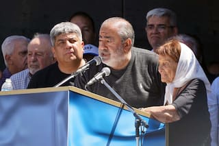 La CGT hizo una manifestación de fuerza contra Milei ante el Congreso, aunque el paro no fue contundente