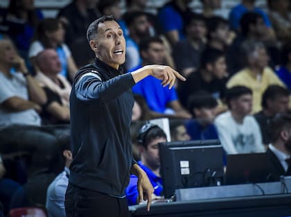 Pablo Prigioni aseguró que quiere continuar al frente de la selección argentina tras no clasificar a París 2024