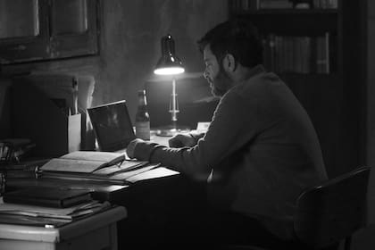 Pablo Rago interpreta al periodista que logra el último testimonio de Yiya Murano