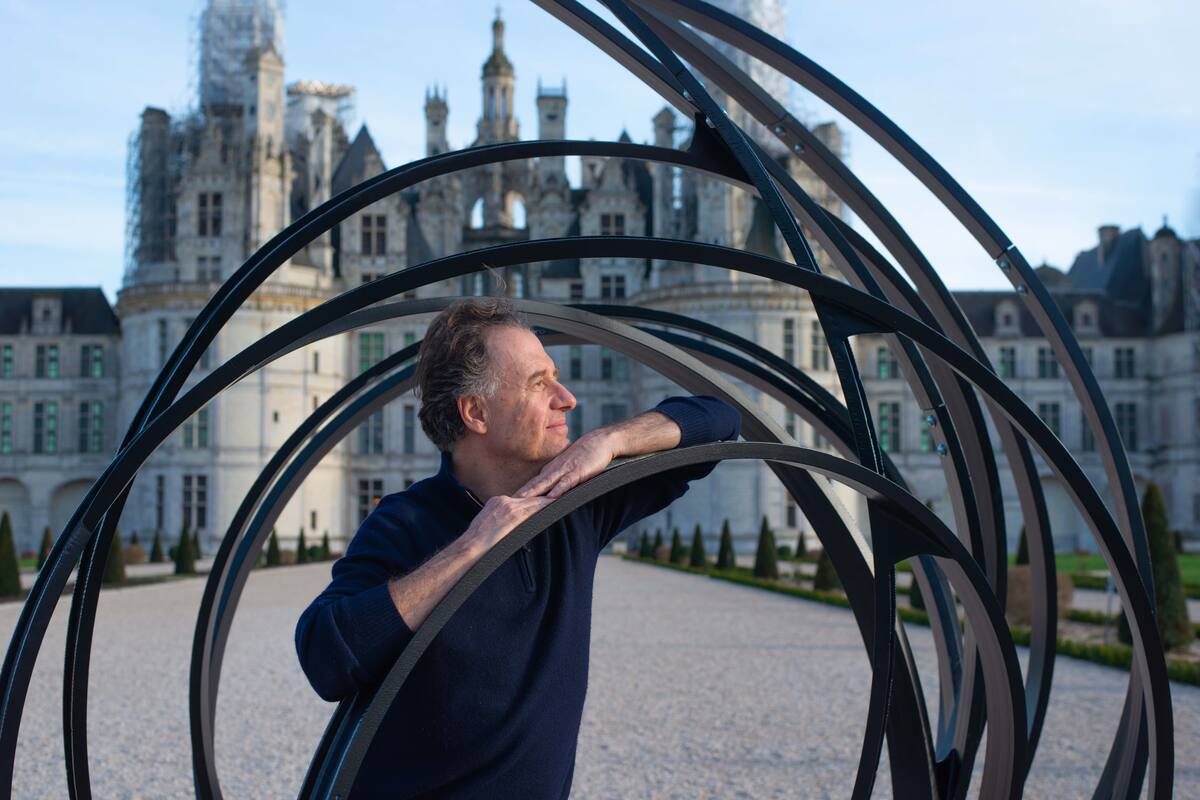 Pablo Reinoso con "La grande parole" en el castillo de Chambord, al sur de París