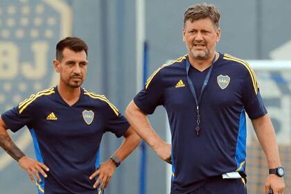 Pablo Santella, hijo de Julio y nuevo preparador físico, junto a Leandro Gracián, que asistente de Hugo Ibarra en el cuerpo técnico.