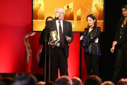 Pablo Sirvén recibió un premio FundTV por su ciclo de entrevistas