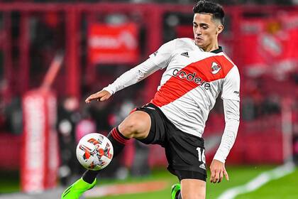 Pablo Solari aún no logró mostrar su mejor versión bajo el mandato de Martín Demichelis; será titular en Salta