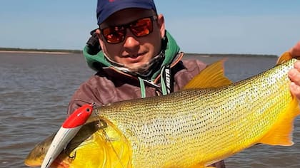 Pablo tiene 44 años, es un experimentado en lo que respecta a deportes náuticos y conoce la zona a la perfección