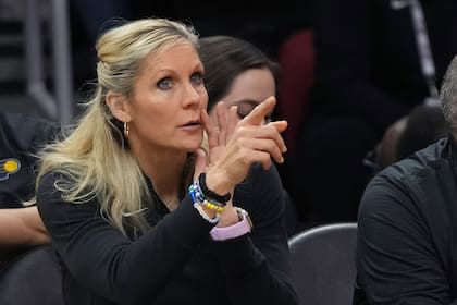 Pacers a una victoria de título de la NBA. La asistente Jenny Boucek a un triunfo de hacer historia