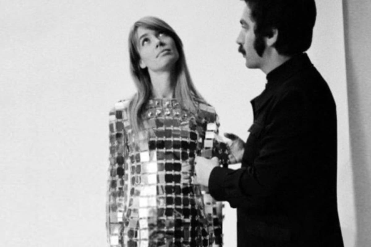 Paco Rabanne tuvo un estilo innovador y audaz, que incluyó nuevos materiales y técnicas