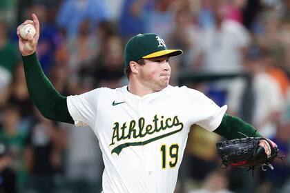 Padres suman a Mason Miller, Ryan O'Hearn y Ramón Laureano en cierre de transferencias