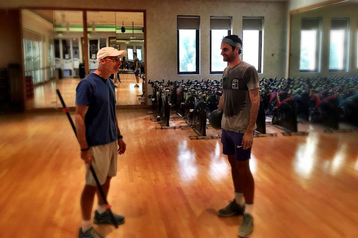 Paganini es original en sus rutinas para con Federer; el tenista se instaló en una semifinal de Australia al superar a Berdych