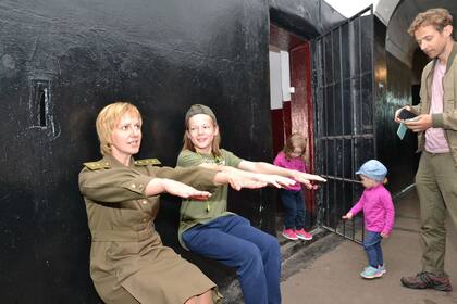 ¿Pagarías por vivir la experiencia de que te traten como si estuvieras en prisión?