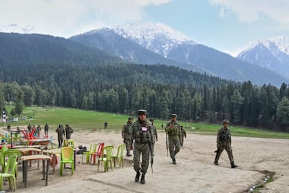 Pakistán prueba misil balístico mientras crecen tensiones con India tras masacre en Cachemira