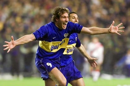 Palermo celebra su gol en el partido de vuelta ante River, en 2000