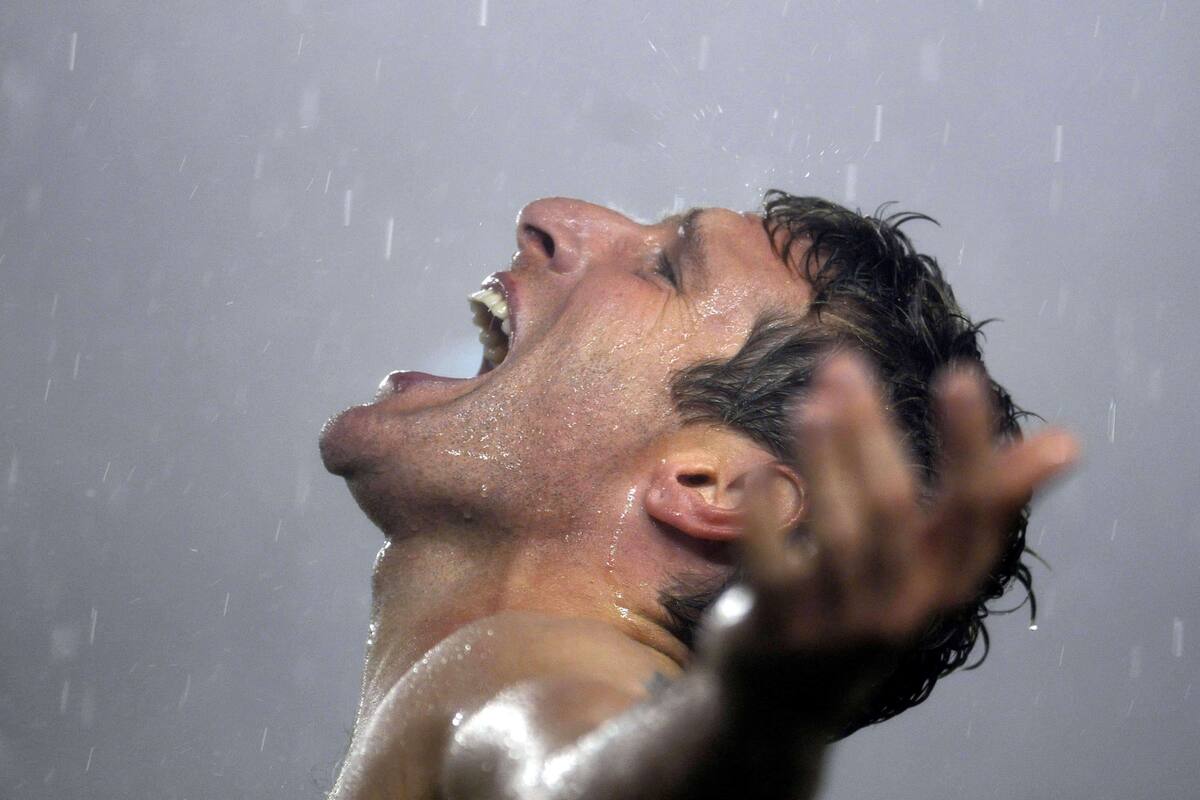 Palermo festeja su gol contra Perú