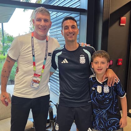 Palermo, Scaloni y su hijo