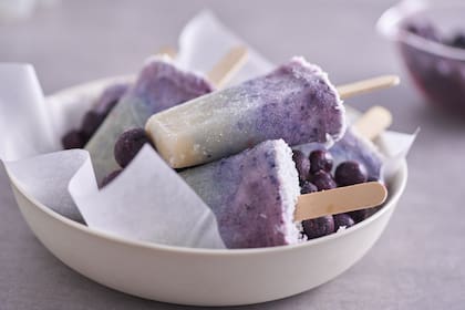 Palito, granita y mousse; te enseñamos a preparar tres postres con bebidas de semillas e ideales para luchar contra el calor