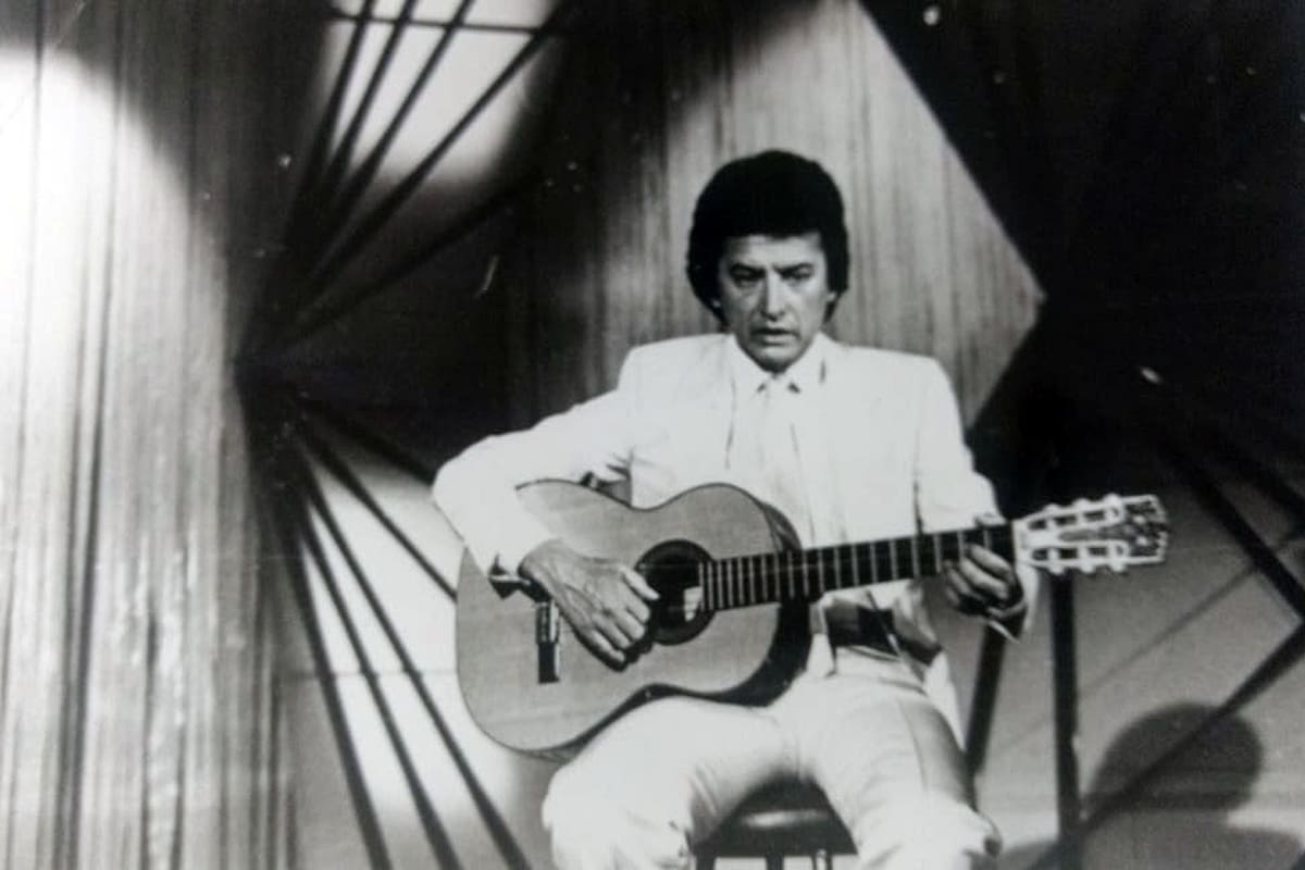 Palito Ortega escribió la canción un día antes del regreso al país de Juan Domingo Perón