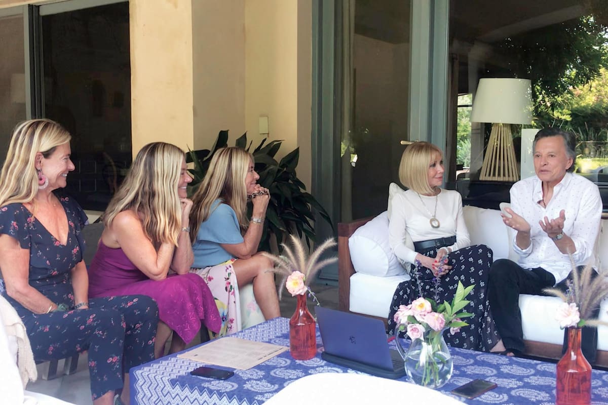 Palito Ortega y Evangelina Salazar recibieron a Las Trillizas de Oro en Pilar con un té lleno de risas y anécdo