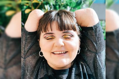 Paloma cumple su sueño de ser maquilladora e influencer (Foto Instagram @palomake_up)