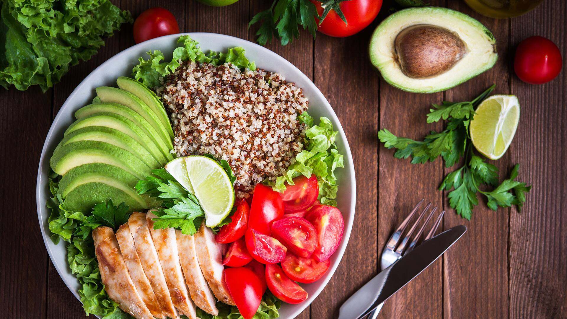 Palta, como integrante de un poke bowl