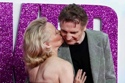 Pamela Anderson, Liam Neeson y un romance muy celebrado por Hollywood