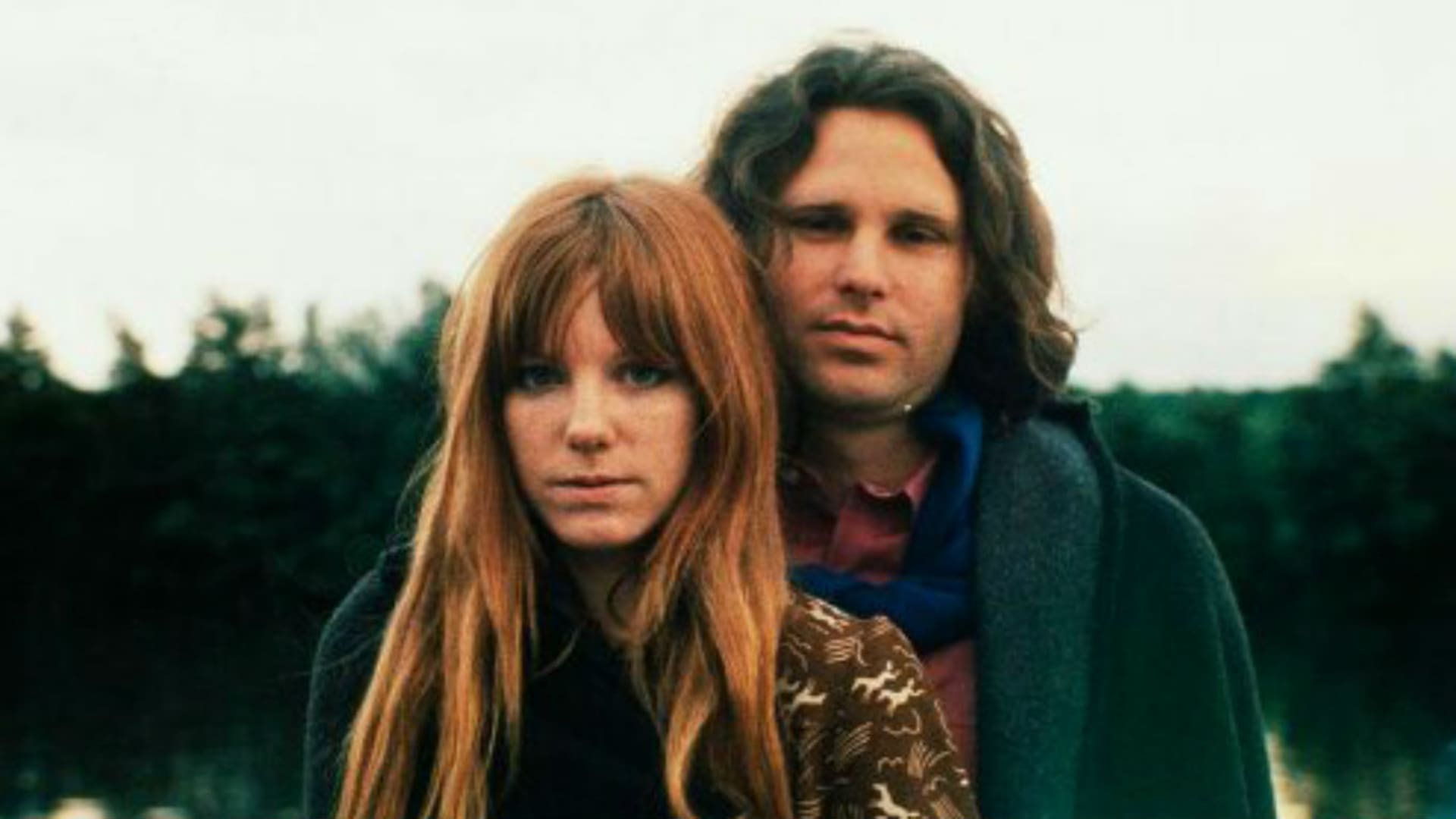 Se cumplen 50 años de la muerte de Jim Morrison, a los 27 años y en París; los rumores que aun persisten sobre su muerte
