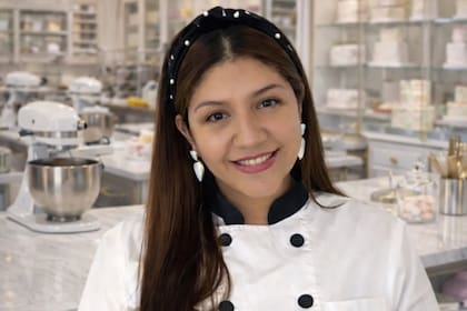 Pamela Tenorio hoy capacita a más mujer en la pastelería dentro de Estados Unidos