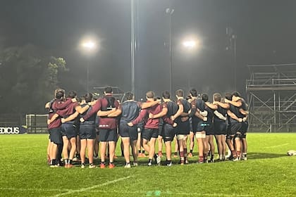 Pampas al término del último entrenamiento, en la cancha de CASI, donde este viernes recibirá a Capibaras XV en la segunda semifinal.