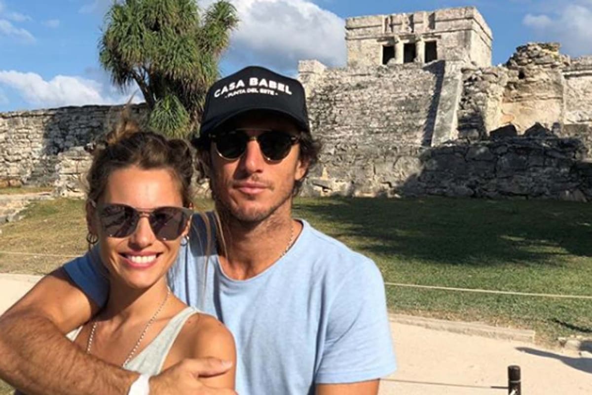 Pampita Ardohain, junto a Pico Mónaco