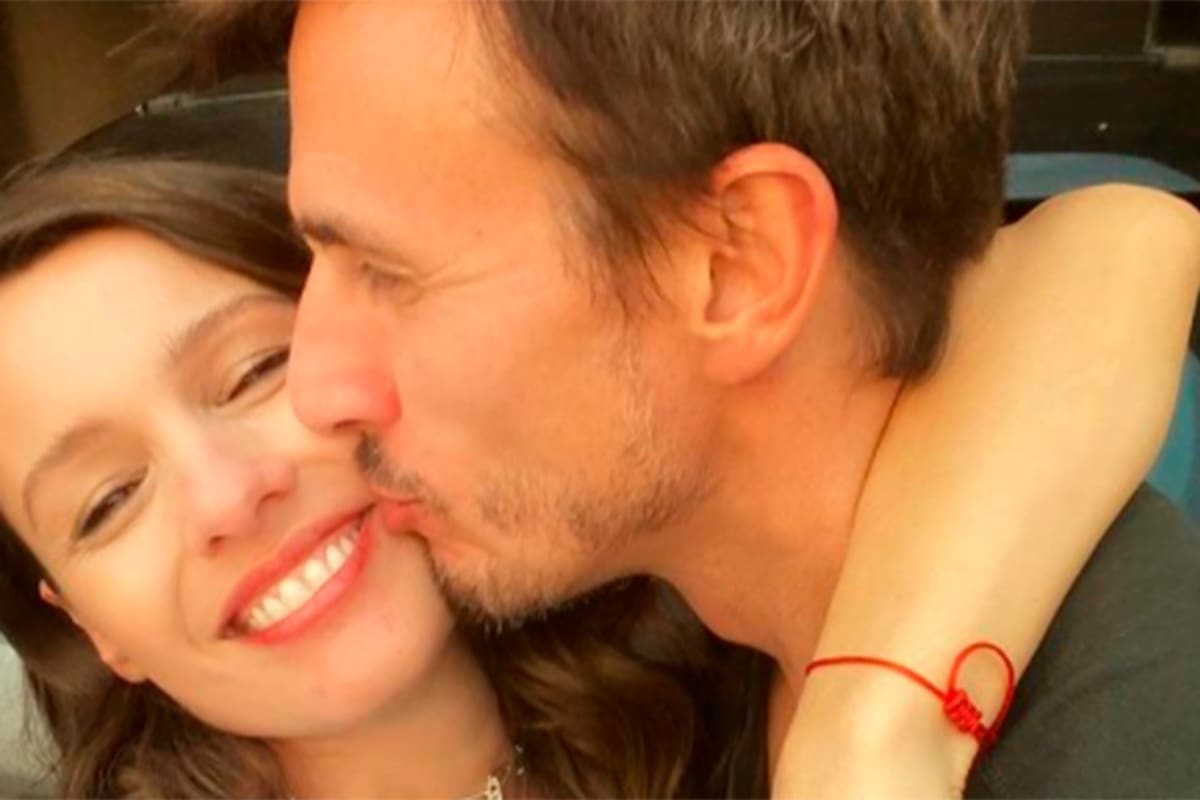 Pampita Ardohain y Roberto García Moritán celebraron su primer año de casados con una romántica cena