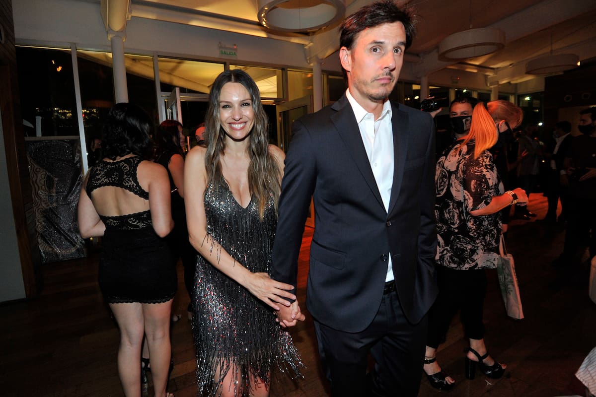 Pampita Ardohain y su esposo Roberto García Moritán participaron de la gala solidaria de la Fundación Pupi