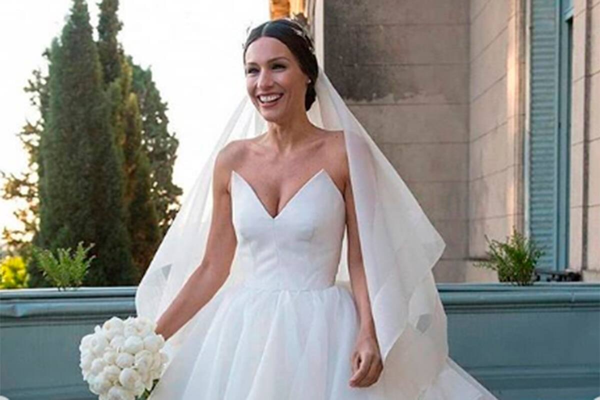 Pampita compartió en sus redes un video con el resumen de su soñada noche junto a Roberto García Moritán