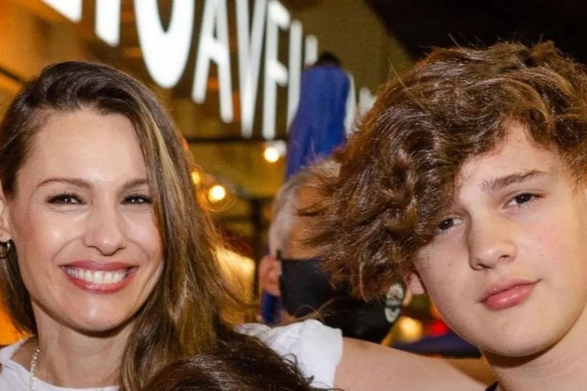 Pampita junto a su hijo Bautista Vicuña