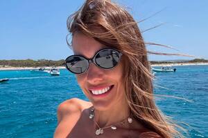 Pampita mostró la intimidad de su día de sol y pileta en Ibiza (Foto: Instagram @pampitaoficial)